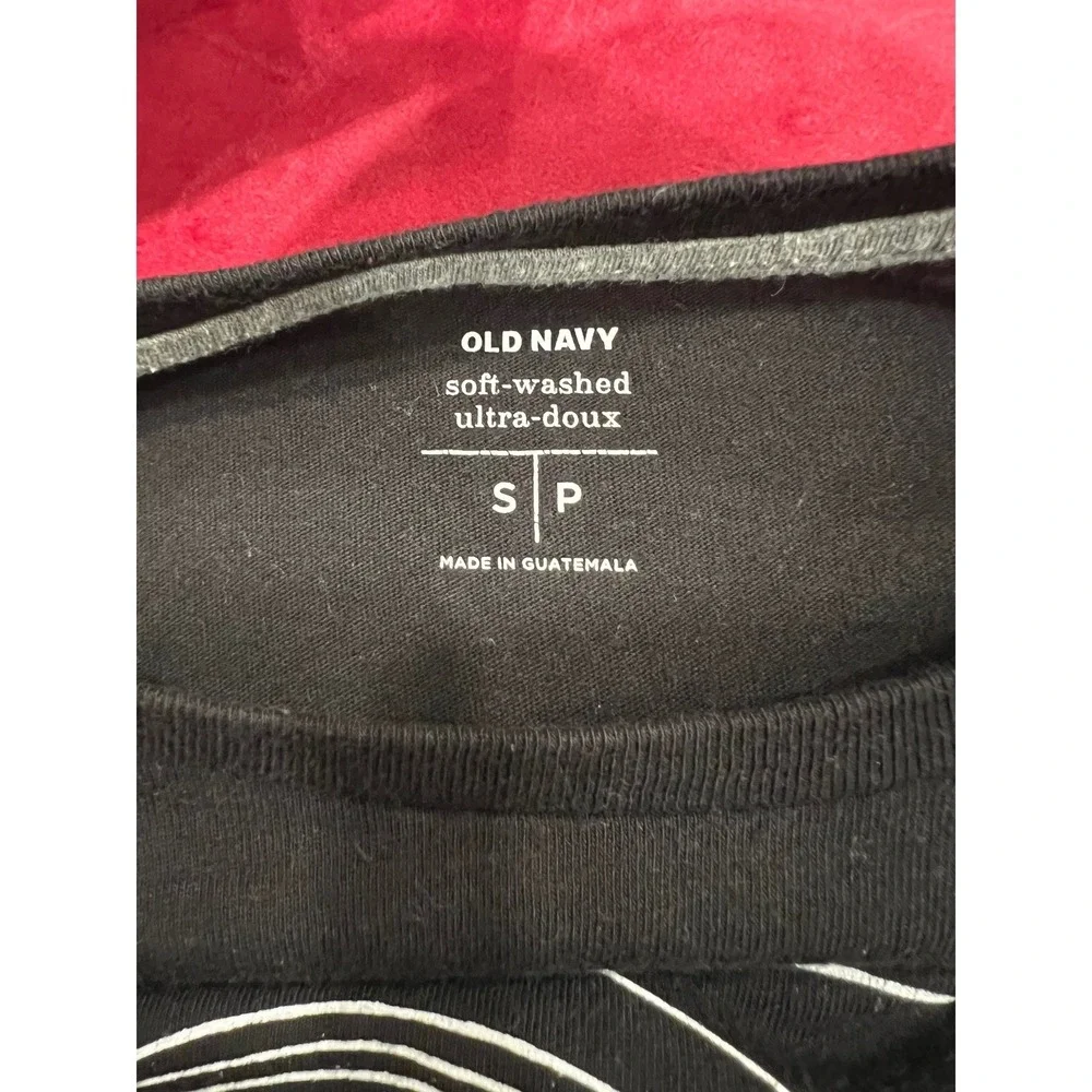 Old Navy Graphic Tee Boys Small Black DJ Turntable Record Player T-Shirt